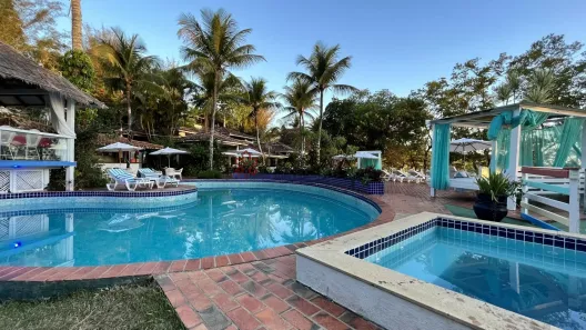 Imóvel Comercial com 43 Quartos à venda, 3111m² no Manguinhos, Armação dos Búzios