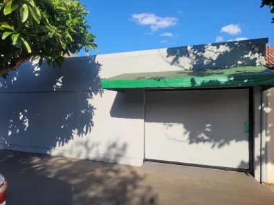 Casa com 2 Quartos à venda, 150m² no Bancários, Londrina