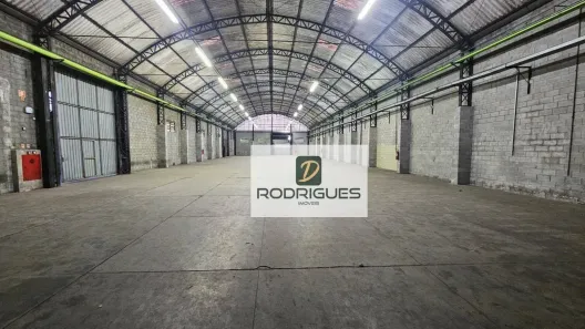 Galpão/Depósito/Armazém para alugar, 2741m² no Vila Nogueira, Diadema