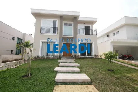 Casa de Condomínio com 3 Quartos à venda, 550m² no Alphaville, Santana de Parnaíba
