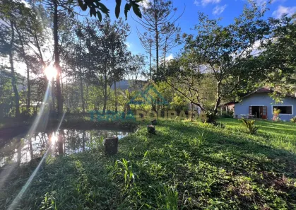 Fazenda/Sítio com 3 Quartos à venda, 4000m² no , Sapucaí-Mirim