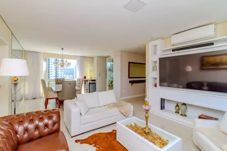 Apartamento com 3 Quartos para alugar, 100m² no Pioneiros, Balneário Camboriú