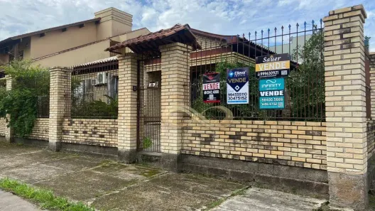 Casa com 3 Quartos à venda, 170m² no Centro, Gravataí