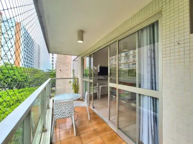 Apartamento com 3 Quartos para alugar, 110m² no Pitangueiras, Guarujá