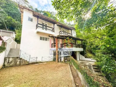 Casa de Condomínio com 2 Quartos à venda, 500m² no Serra Grande, Niterói