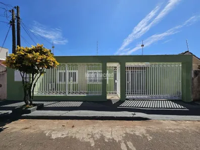 Casa com 3 Quartos à venda, 200m² no Helena, Londrina