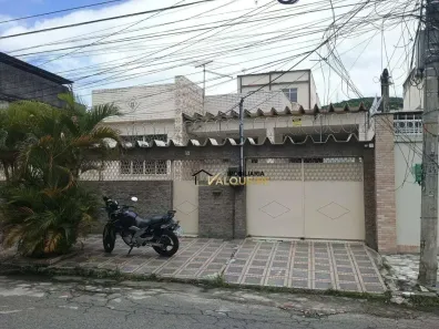 Casa com 3 Quartos à venda, 146m² no Madureira, Rio de Janeiro