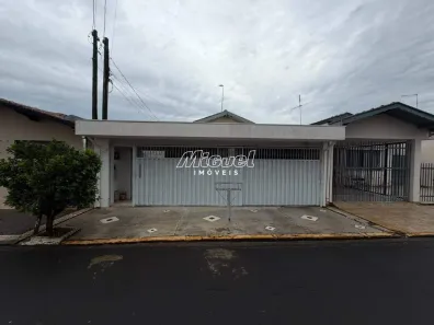 Casa com 2 Quartos para alugar, 160m² no Centro, Saltinho
