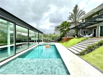 Casa de Condomínio com 4 Quartos à venda, 463m² no Jardim Indaiá, Embu das Artes