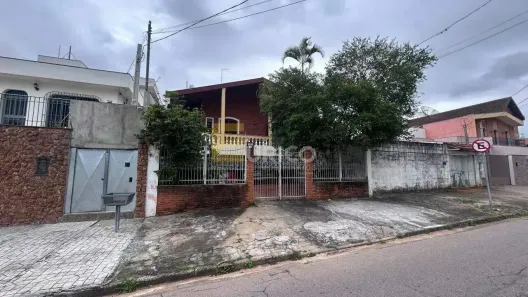 Casa com 3 Quartos à venda, 274m² no Vila São João Batista, Jundiaí