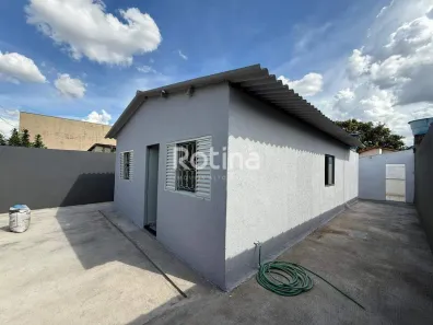 Casa com 2 Quartos à venda, 100m² no Tocantins, Uberlândia