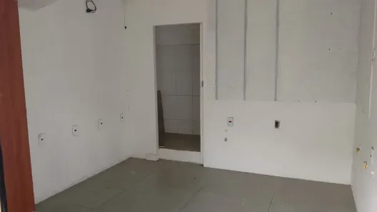 Ponto Comercial para alugar, 16m² no Portuguesa, Rio de Janeiro