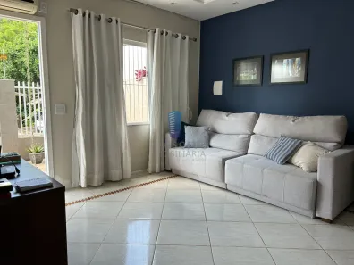 Sobrado com 3 Quartos à venda, 200m² no Fazendinha, Itajaí