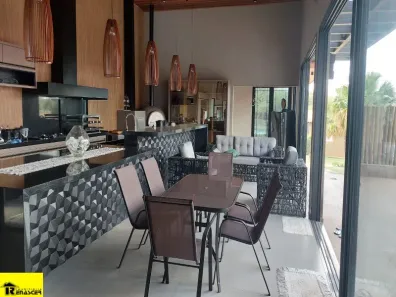 Casa de Condomínio com 4 Quartos à venda, 500m² no Centro, Mendonça