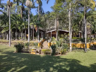 Fazenda/Sítio com 4 Quartos à venda, 400m² no Portão, Atibaia