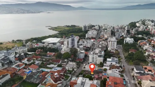 Lote/Terreno à venda, 560m² no Coqueiros, Florianópolis