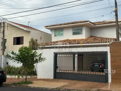 Casa com 3 Quartos à venda, 224m² no Vila Harmonia, Araraquara