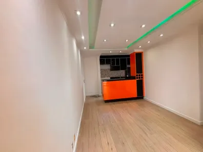 Apartamento com 3 Quartos para alugar, 63m² no Jardim Íris, São Paulo