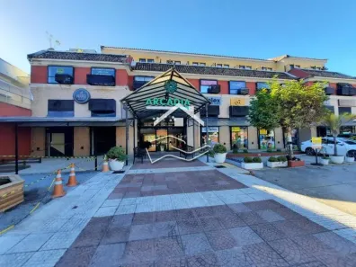 Ponto Comercial à venda, 118m² no Itaipava, Petrópolis