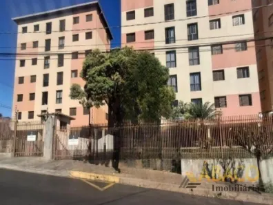 Apartamento com 3 Quartos para alugar, 60m² no Centro, São Carlos