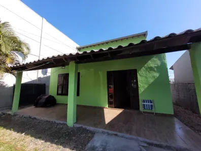 Casa com 4 Quartos para alugar, 100m² no Restinga, Porto Alegre