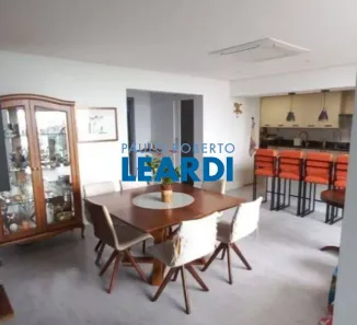 Apartamento com 3 Quartos à venda, 180m² no Brooklin Paulista, São Paulo