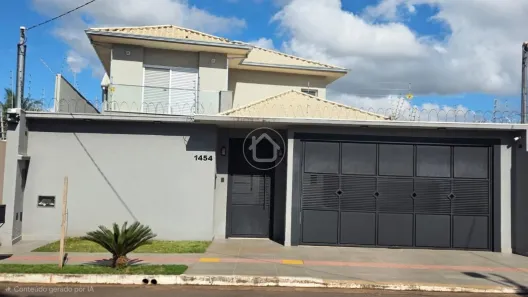 Sobrado com 4 Quartos à venda, 318m² no Vila Carlota, Campo Grande