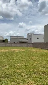 Lote/Terreno à venda, 312m² no Jardim Cristal, Aparecida de Goiânia