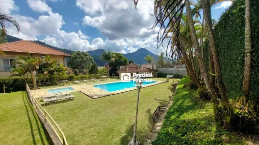 Casa de Condomínio com 4 Quartos à venda, 180m² no Cascatinha, Nova Friburgo