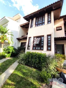 Casa com 4 Quartos à venda, 310m² no Chácara das Pedras, Porto Alegre