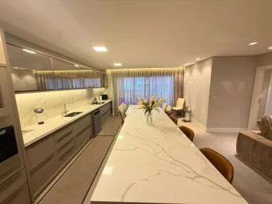 Apartamento com 3 Quartos à venda, 142m² no Kobrasol, São José