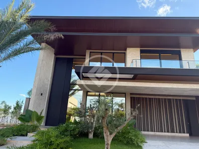 Casa de Condomínio com 4 Quartos à venda, 490m² no Condomínio Florais Itália, Cuiabá
