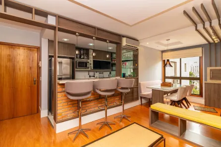 Apartamento com 3 Quartos para venda ou aluguel, 72m² no Petrópolis, Porto Alegre
