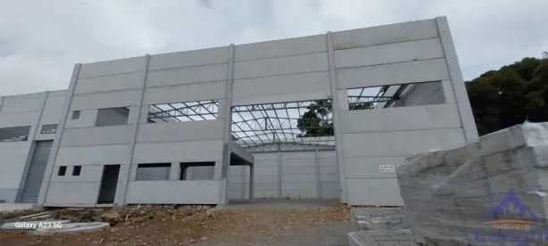 Galpão/Depósito/Armazém com 1 Quarto para alugar, 670m² no Centenário, Caxias do Sul