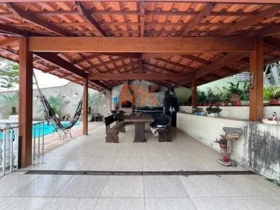 Casa com 3 Quartos à venda, 220m² no São Gotardo, Contagem