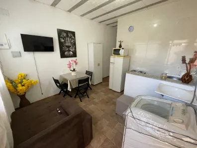 Casa com 2 Quartos para alugar, 70m² no Glória, Belo Horizonte