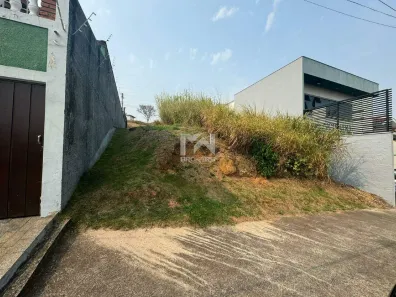 Lote/Terreno à venda, 300m² no Centro, Vinhedo