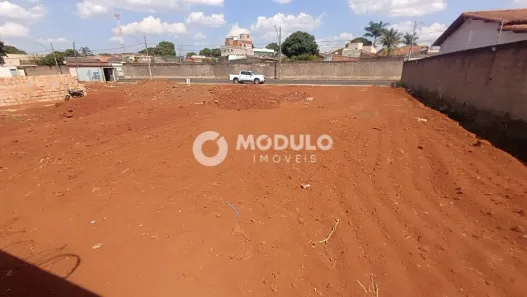 Lote/Terreno à venda, 360m² no Santa Mônica, Uberlândia