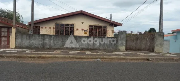 Casa com 4 Quartos à venda, 180m² no Uvaranas, Ponta Grossa