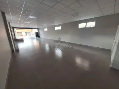 Imóvel Comercial para alugar, 130m² no Parque Industrial, São José dos Campos