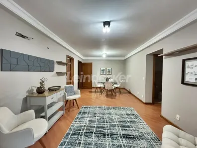 Apartamento com 3 Quartos para alugar, 118m² no Petrópolis, Porto Alegre