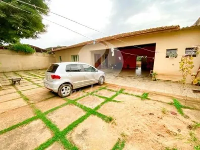 Fazenda/Sítio com 3 Quartos à venda, 350m² no Recanto dos Dourados, Campinas