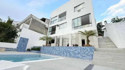 Casa com 4 Quartos à venda, 240m² no Vila Progresso, Niterói