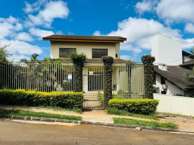 Sobrado com 3 Quartos à venda, 286m² no Estrela, Ponta Grossa
