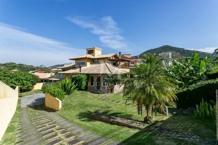 Casa de Condomínio com 4 Quartos à venda, 400m² no Rio Tavares, Florianópolis