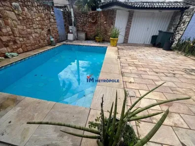 Casa de Condomínio com 4 Quartos à venda, 180m² no Vargem Pequena, Rio de Janeiro