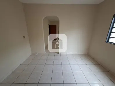 Casa com 3 Quartos para alugar, 90m² no Brasil, Uberlândia