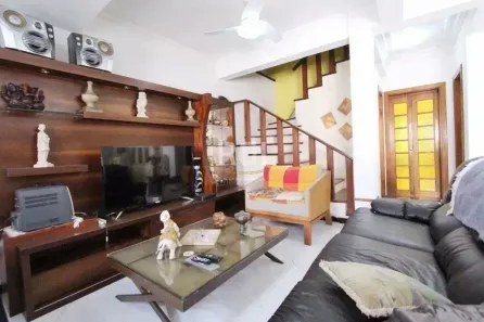 Casa com 4 Quartos à venda, 272m² no Teresópolis, Porto Alegre