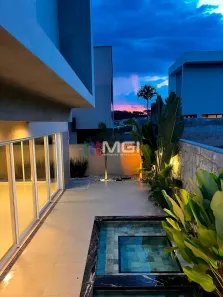 Casa de Condomínio com 4 Quartos à venda, 300m² no Jardins Bolonha, Senador Canedo