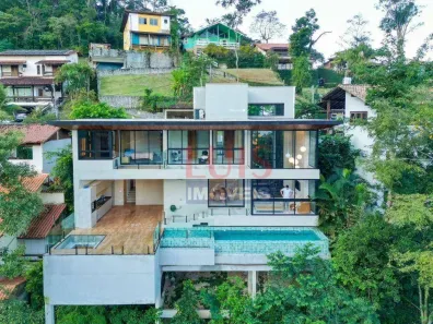 Casa de Condomínio com 3 Quartos para alugar, 285m² no Itaipu, Niterói